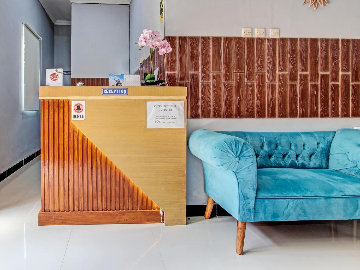 Oyo 91686 Triple S Hotel Malioboro Yogyakarta Exteriör bild